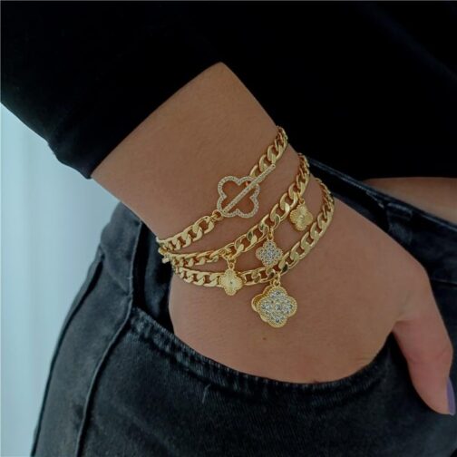 PULSEIRA BANHADO A OURO ELO GRUMET TREVO CRAVEJADO