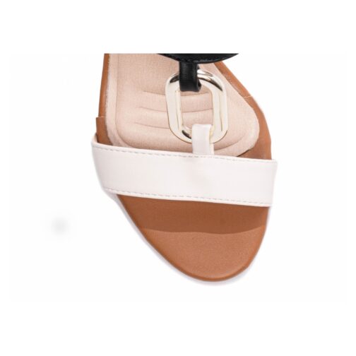 Sandália Femina Charm Fivela Dourada - Off White e Preto - Image 6